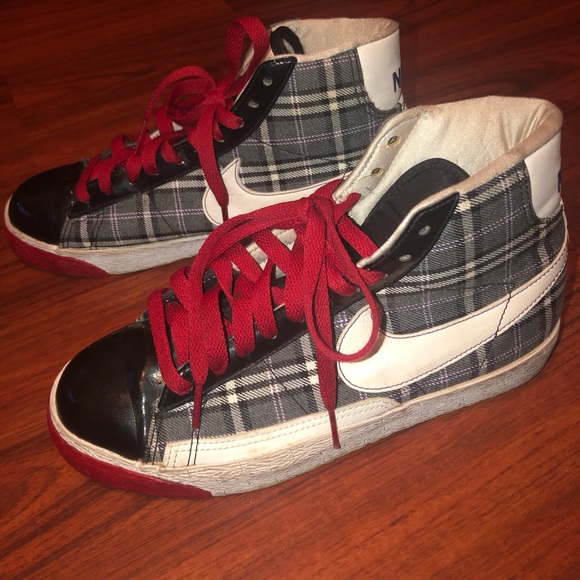 red nike blazer high tops